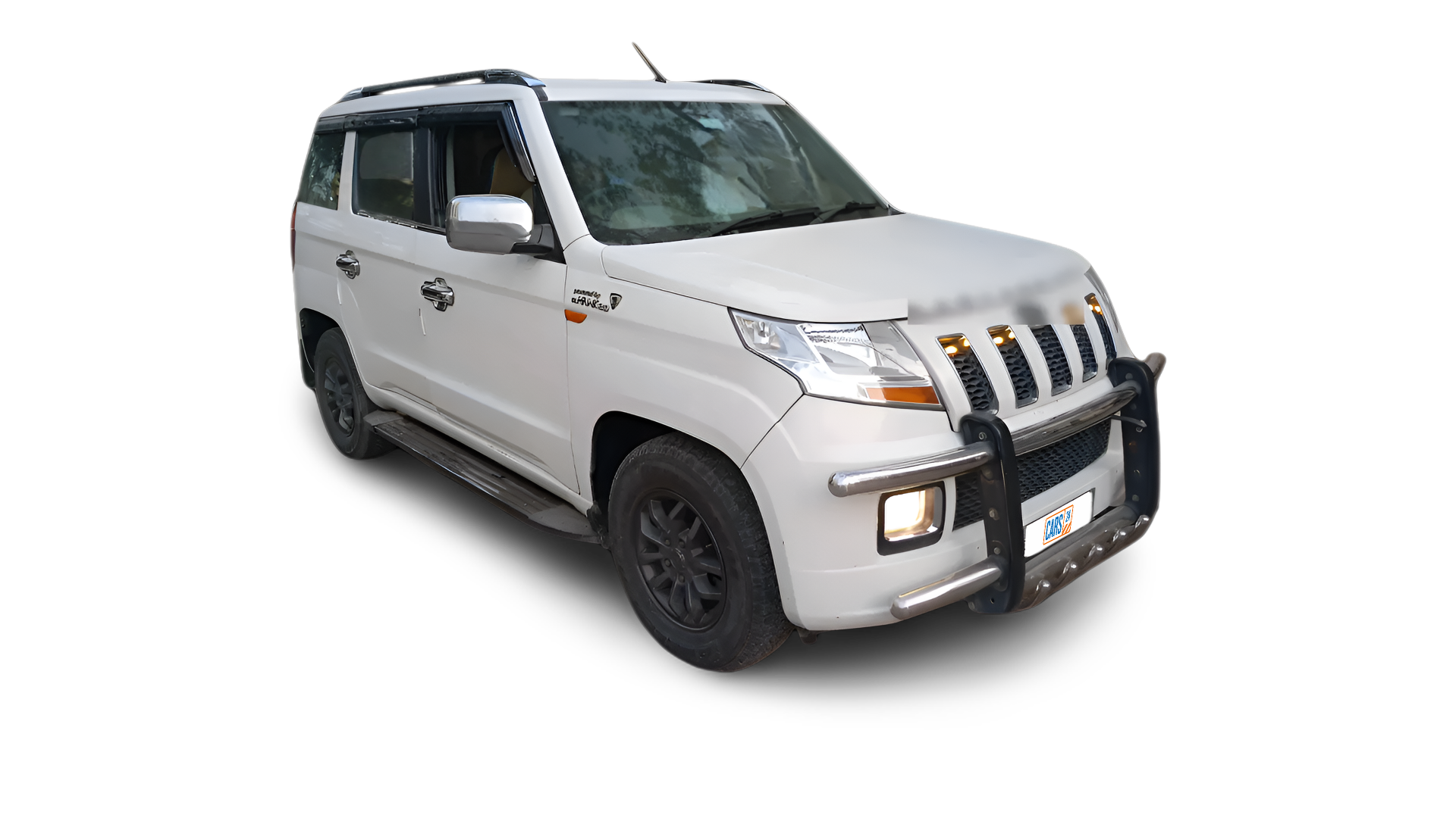 Mahindra TUV300-img